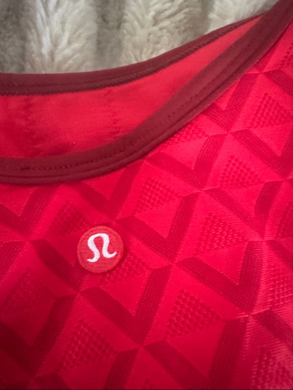 lululemon athletica Red Textured Diamond-Pattern Mesh Tennis Tank - Picture 4 of 5